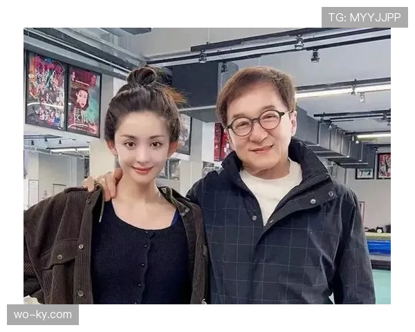 古力突然晒了个超级豪华午餐，感觉跟平时下棋的那个他差太多了吧？